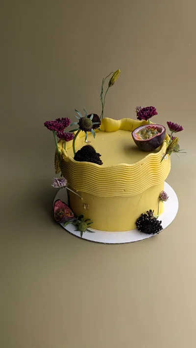 Passionfruit Explosion - 6 Inch 2 Layer