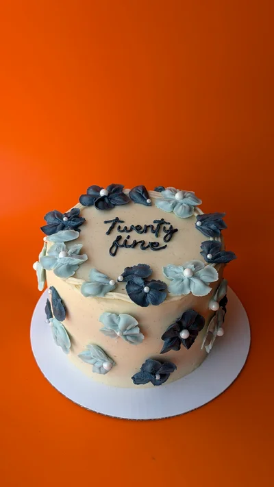 3D Flower Cake - 6 Inch 2 Layer