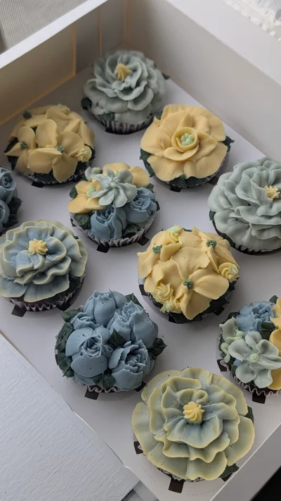 3D Flower Cupcakes