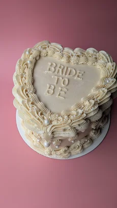 Vintage Bride To Be - 8 Inch 3 Layer