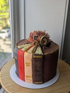 Book Cake