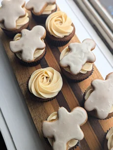 Christmas Gingerbread Cupcake