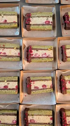 Detailed Layer Cakes