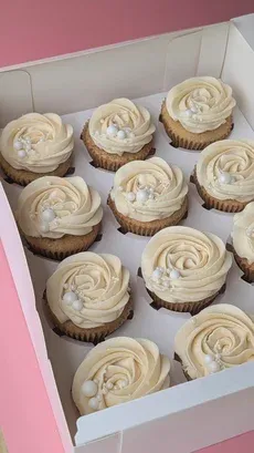Classic Wedding Cupcakes